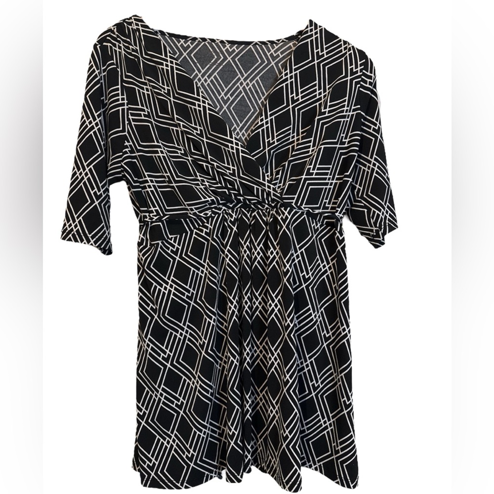 Motherhood Black and White Tie Front Blouse